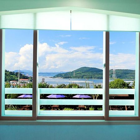 Tongyeong Paper Island Pension Exterior photo